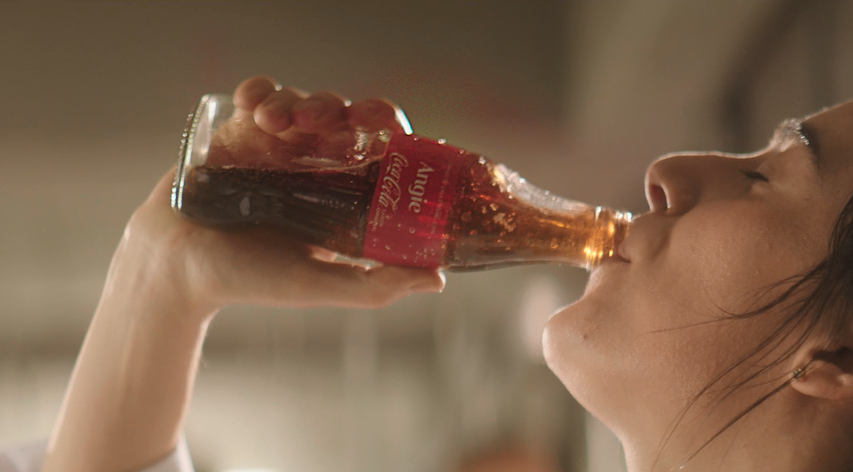 «Angie», pre-estreno de  Ogilvy & Mather México para Coca-Cola